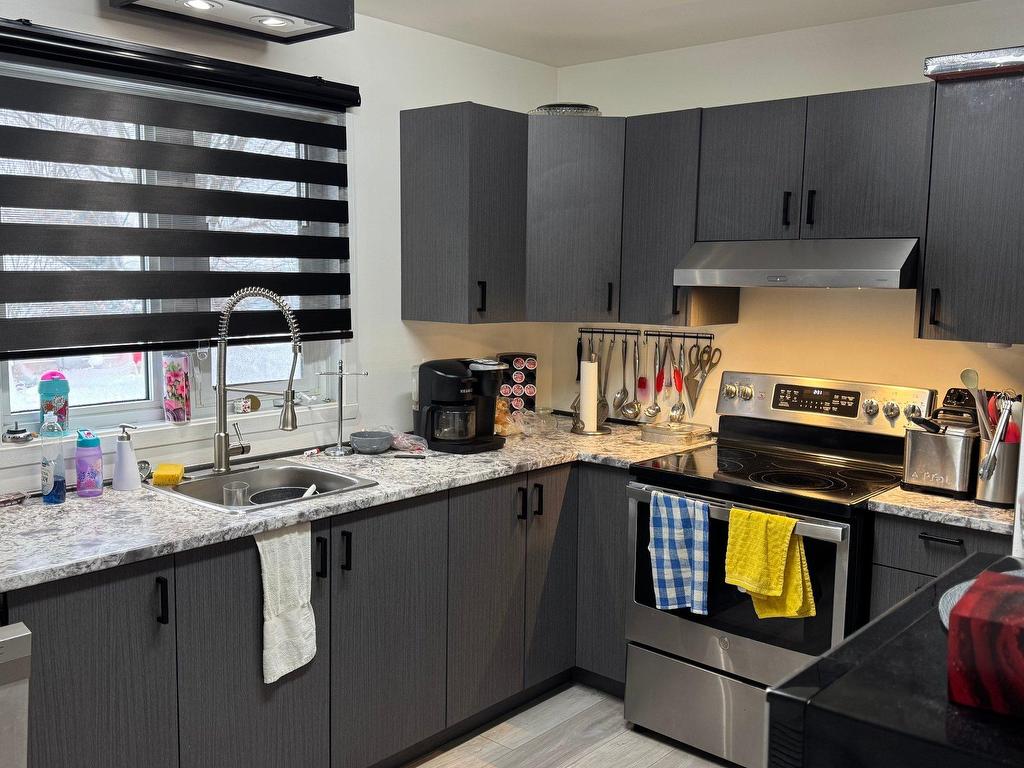 









3112


Rue Louis-Hémon

,
Shawinigan,




QC
G9N6B6

