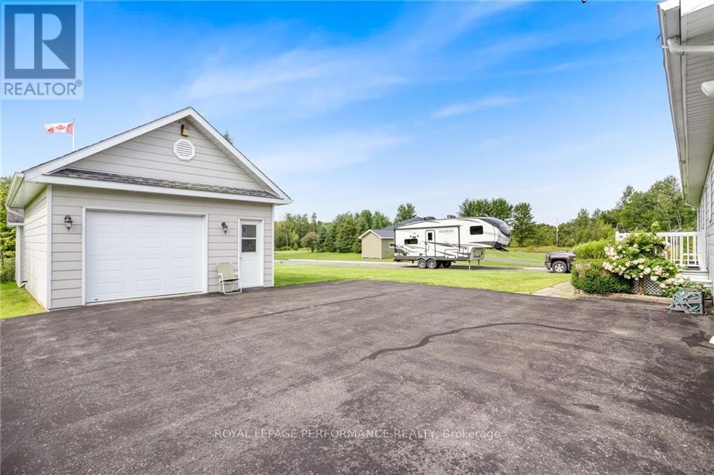 












1582 SANDY HILL ROAD

,
Champlain,




Ontario
K6A2R2

