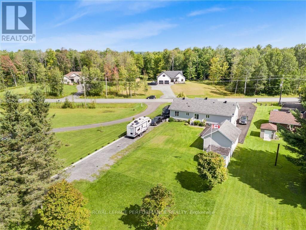 












1582 SANDY HILL ROAD

,
Champlain,




Ontario
K6A2R2

