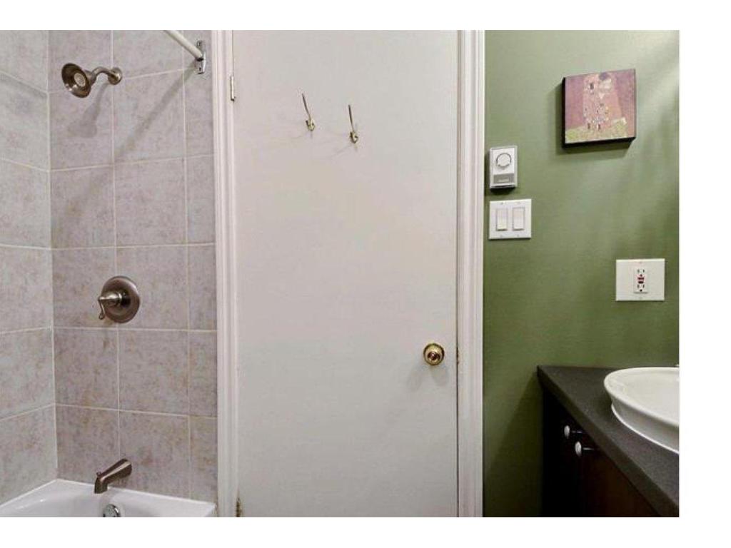 









886


Boul. Iberville

, 42,
Repentigny (Repentigny),




QC
J5Y2R5

