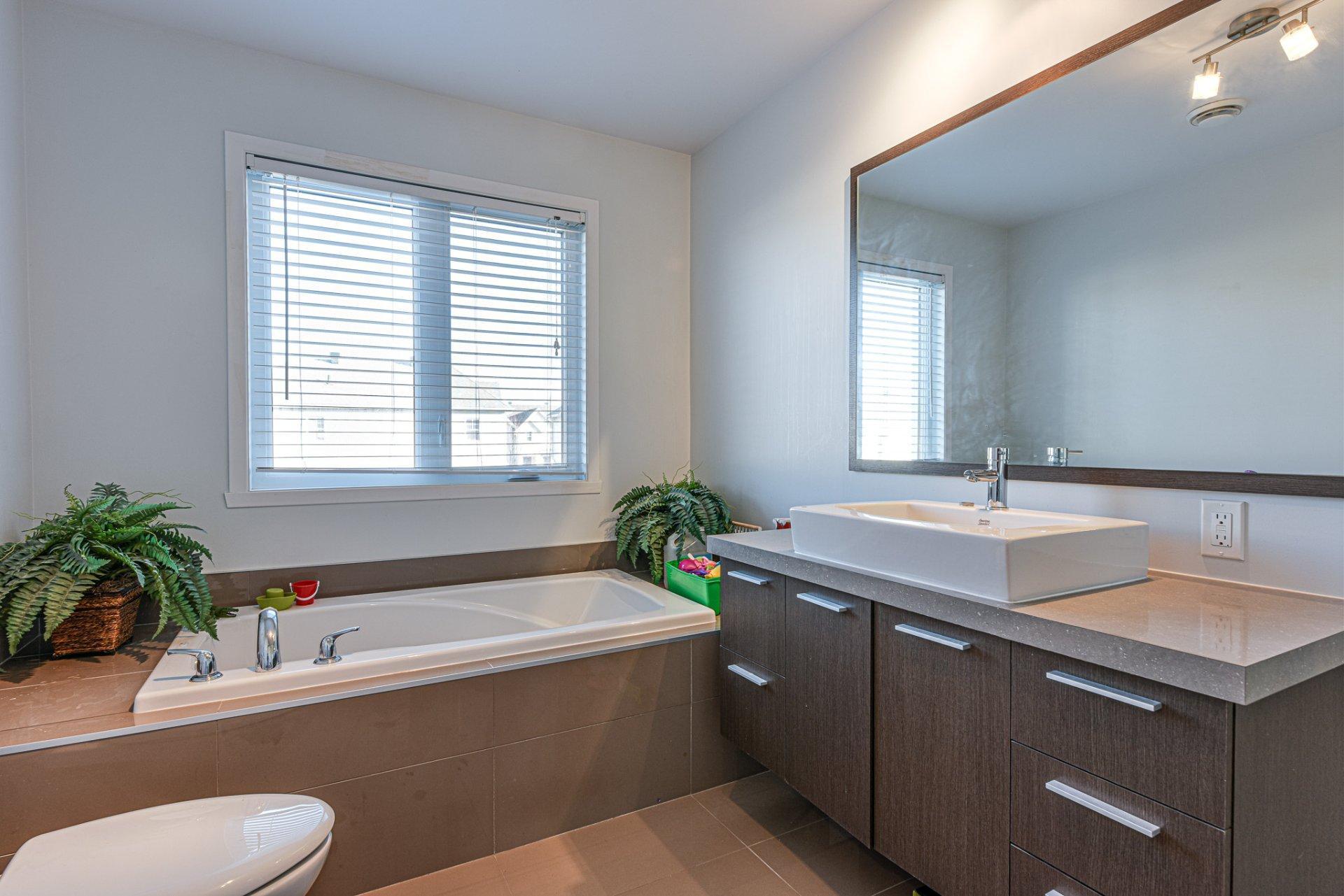 









26


Rue Rabelais

,
Saint-Constant,




QC
J5A0J5

