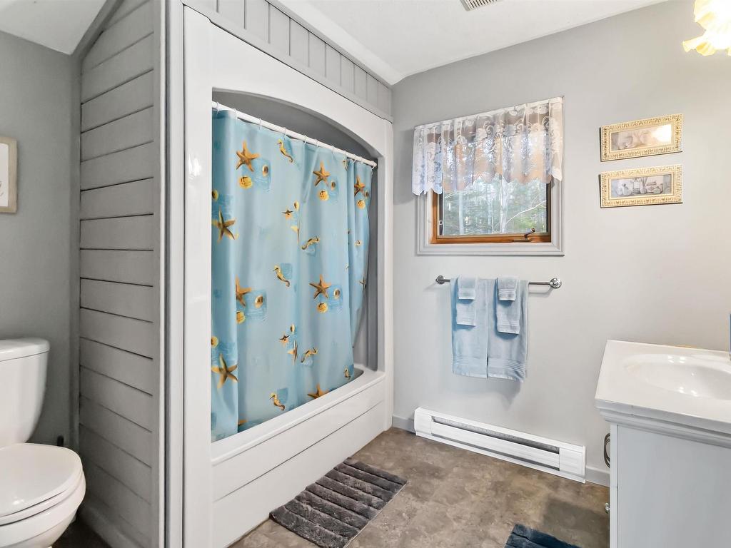 












4 11 Beach View Lane

,
Summerville Centre,







NS
B0T 1T0

