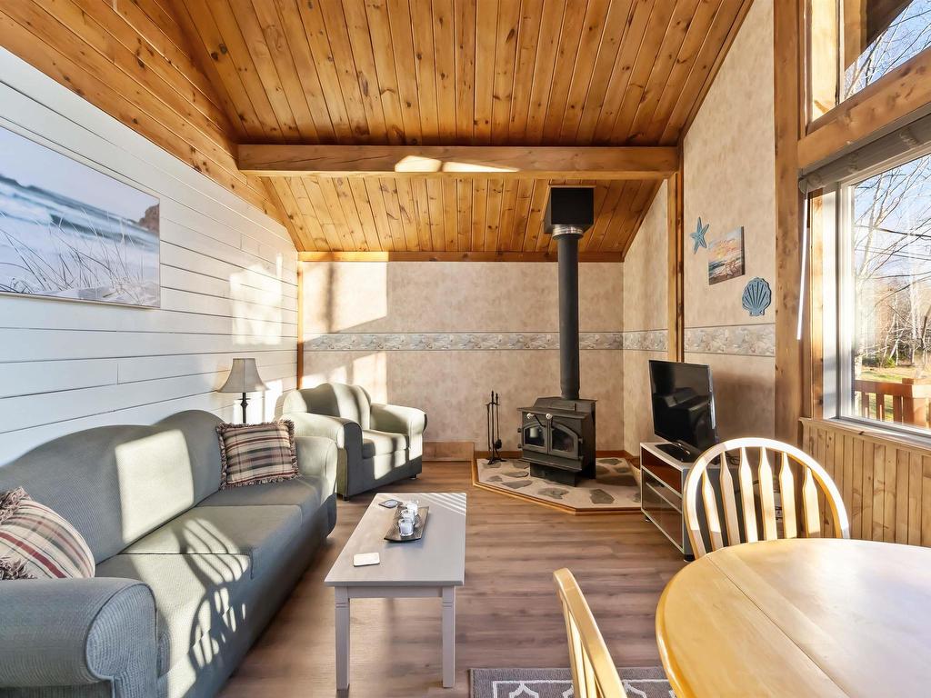 












4 11 Beach View Lane

,
Summerville Centre,







NS
B0T 1T0


