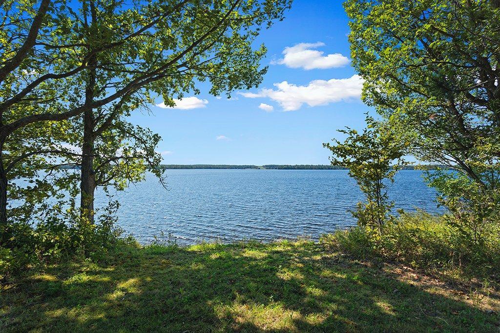 









76


Ch. de la Baie

,
L'Île-du-Grand-Calumet,




QC
J0X1J0

