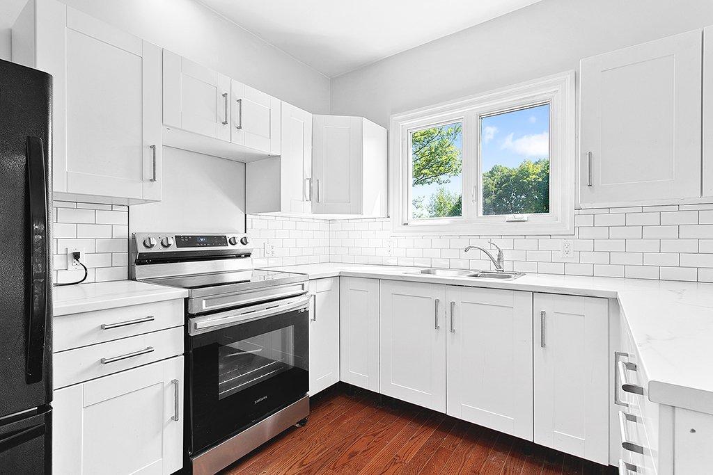 









76


Ch. de la Baie

,
L'Île-du-Grand-Calumet,




QC
J0X1J0

