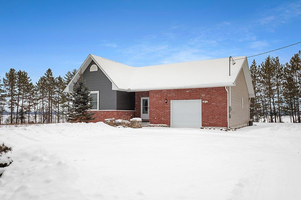 









76


Ch. de la Baie

,
L'Île-du-Grand-Calumet,




QC
J0X1J0

