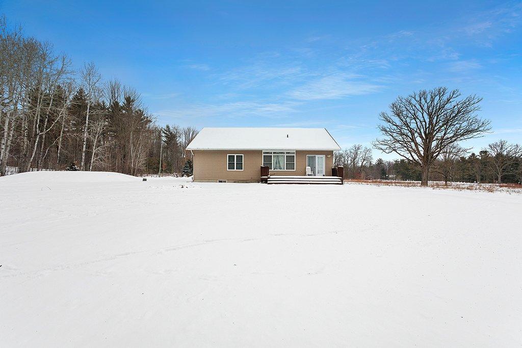 









76


Ch. de la Baie

,
L'Île-du-Grand-Calumet,




QC
J0X1J0

