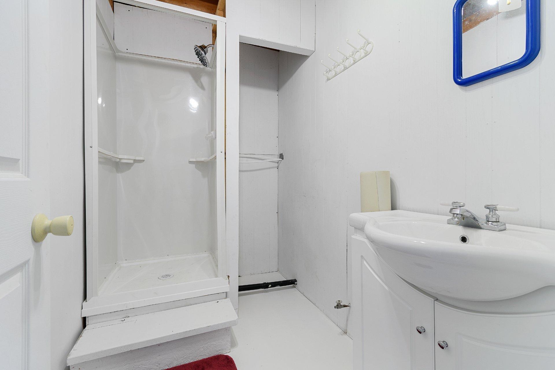 









6


Rue Robert

,
Mansfield-et-Pontefract,




QC
J0X1R0


