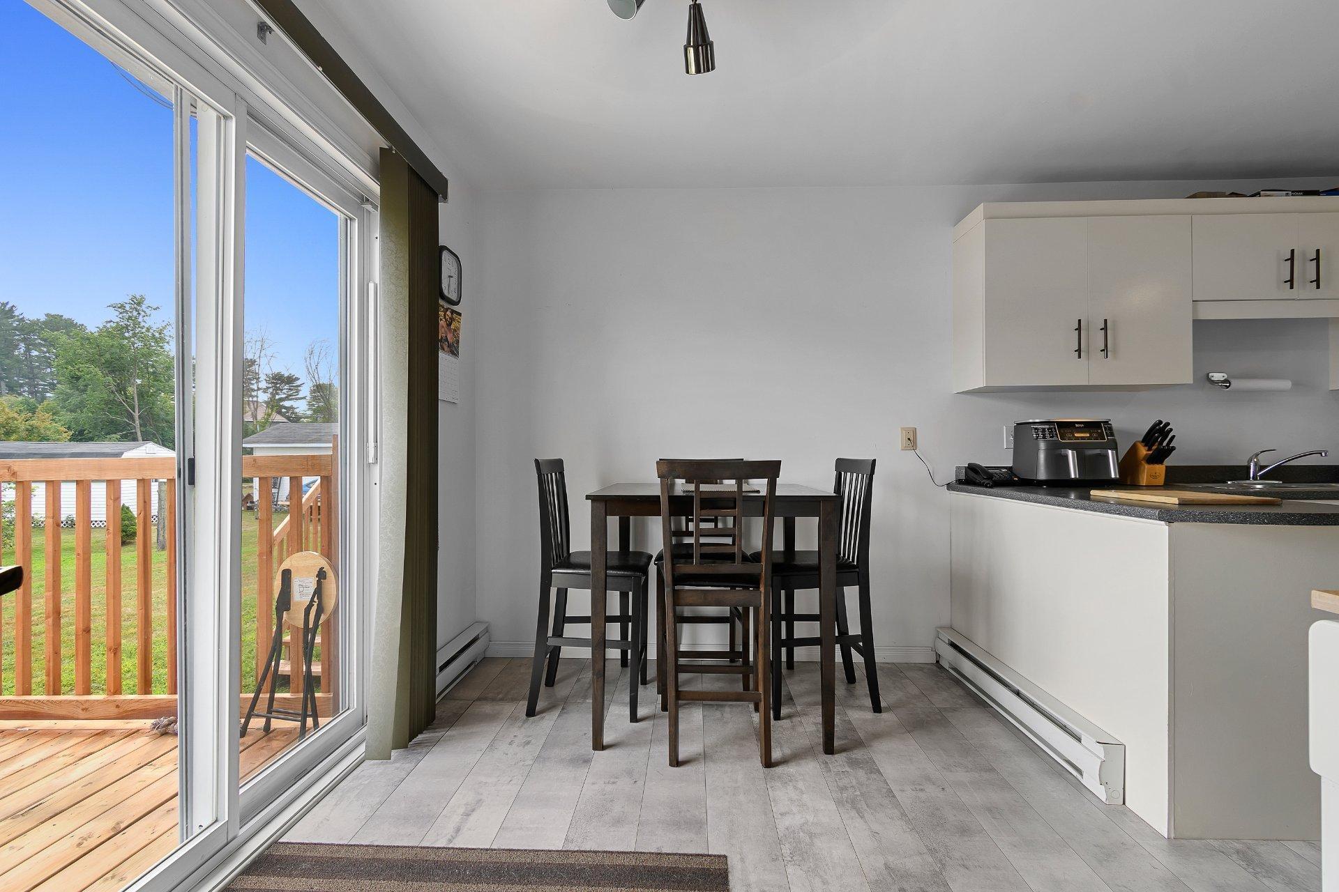 









6


Rue Robert

,
Mansfield-et-Pontefract,




QC
J0X1R0

