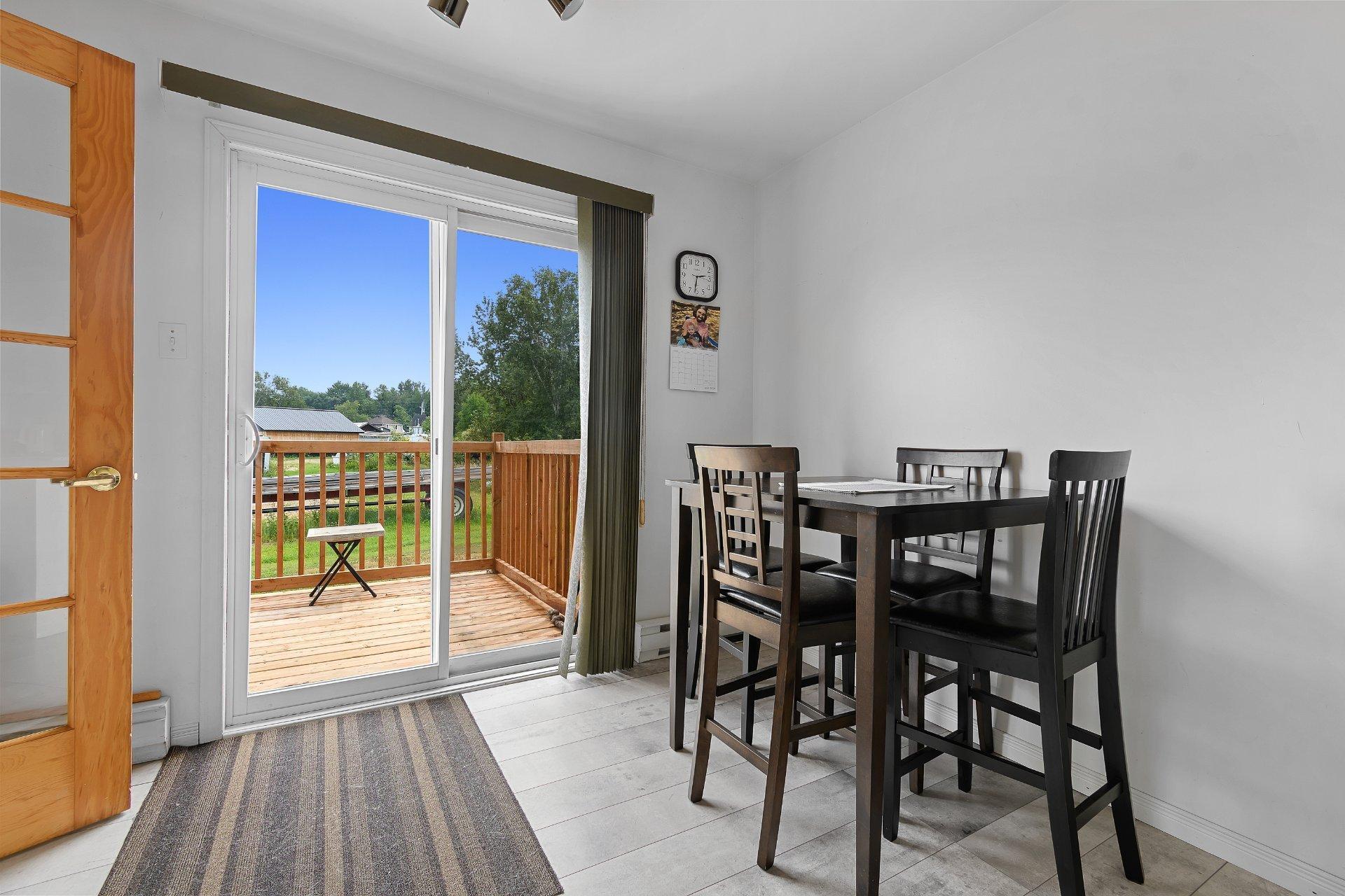 









6


Rue Robert

,
Mansfield-et-Pontefract,




QC
J0X1R0

