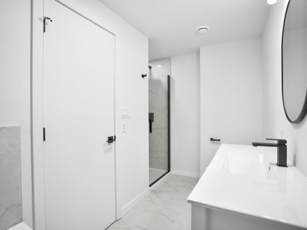 









1020


Rue Levert

, 510,
Montréal (Verdun/Île-des-Soeurs),




QC
H3E0G4

