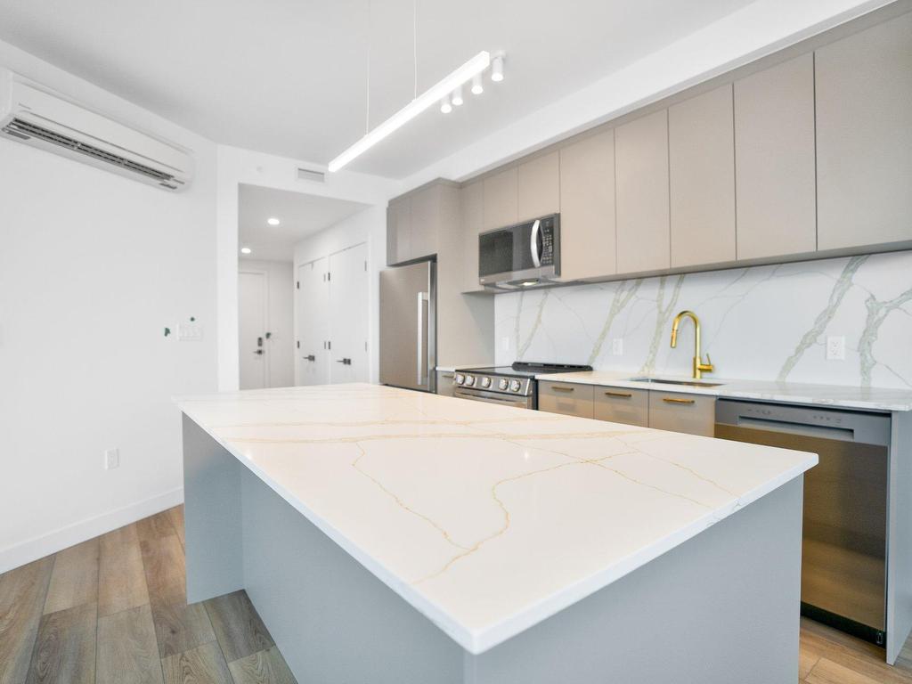 









1020


Rue Levert

, 510,
Montréal (Verdun/Île-des-Soeurs),




QC
H3E0G4

