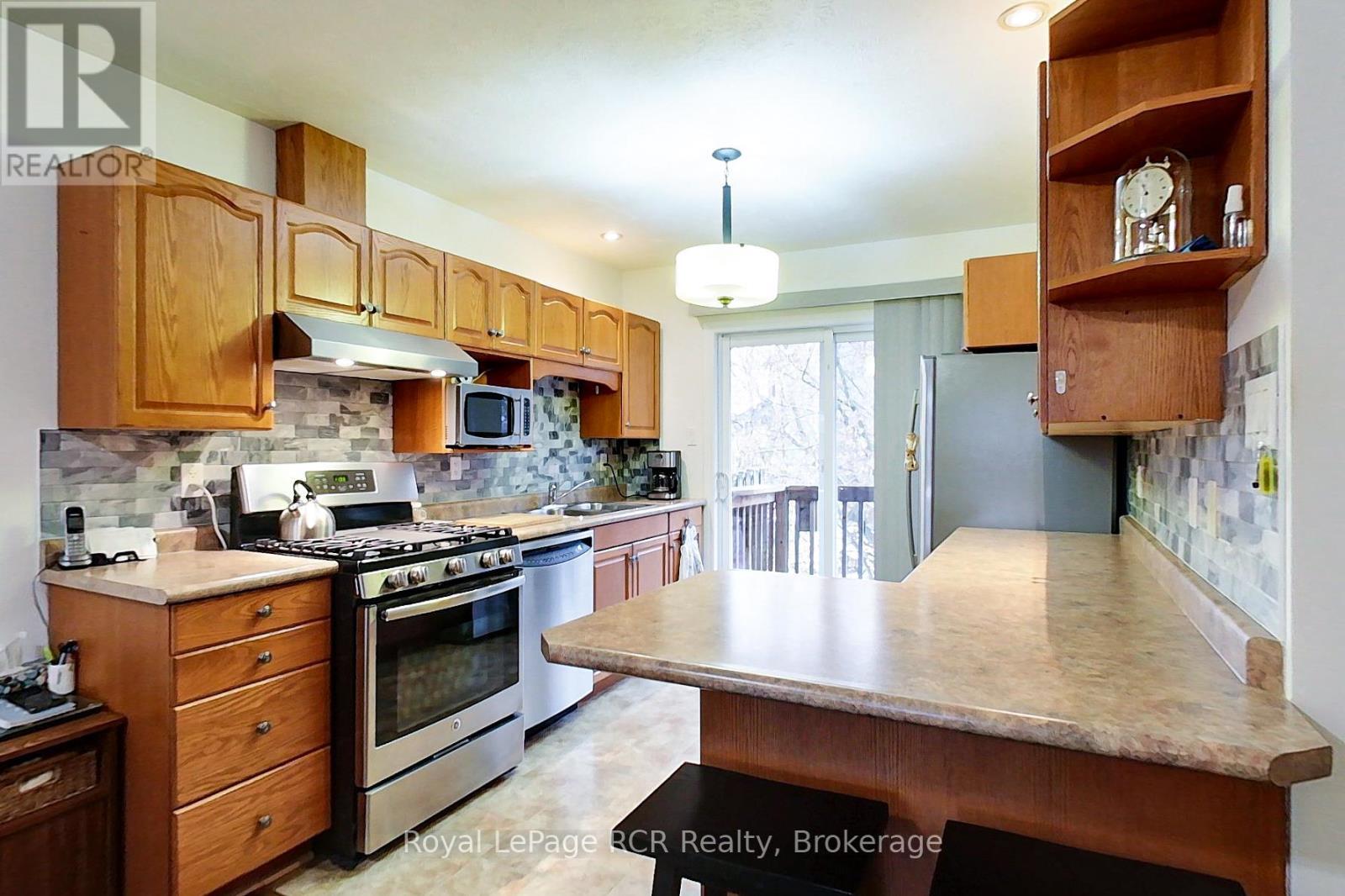 












3 - 302 PARK STREET W

,
West Grey,




Ontario
N0G1R0

