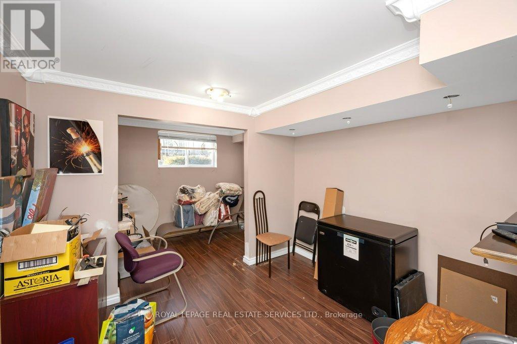 












116 MILL STREET N

,
Brampton,




Ontario
L6X2P2

