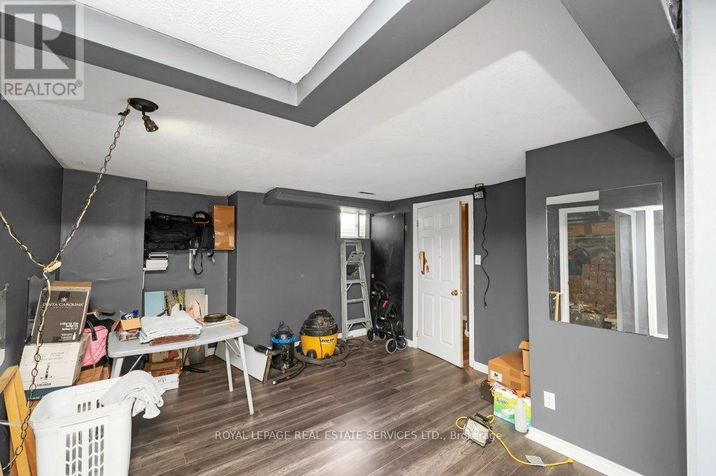 












116 MILL STREET N

,
Brampton,




Ontario
L6X2P2

