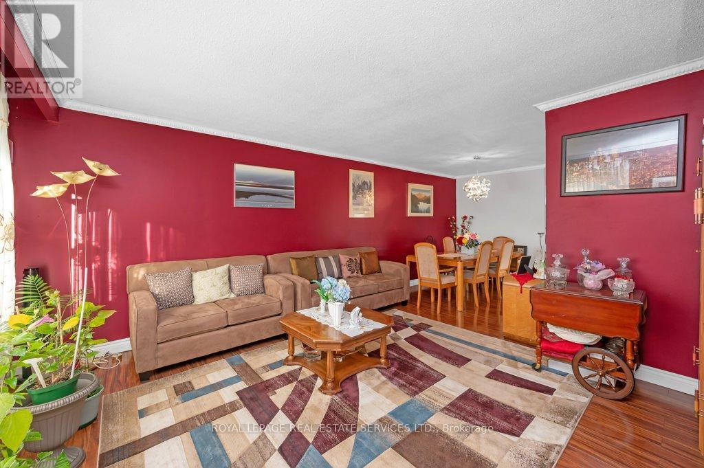 












116 MILL STREET N

,
Brampton,




Ontario
L6X2P2


