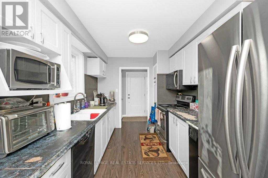 












116 MILL STREET N

,
Brampton,




Ontario
L6X2P2

