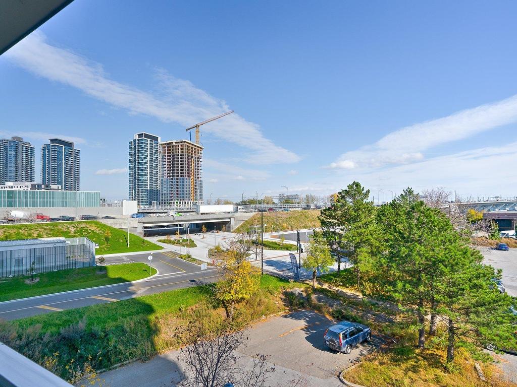 









16


Place du Commerce

, 1005,
Montréal (Verdun/Île-des-Soeurs),




QC
H3E1T5

