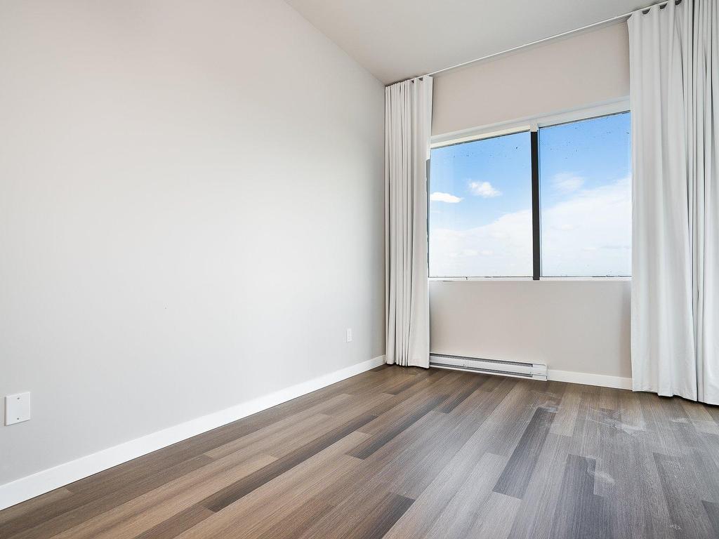 









16


Place du Commerce

, 1005,
Montréal (Verdun/Île-des-Soeurs),




QC
H3E1T5

