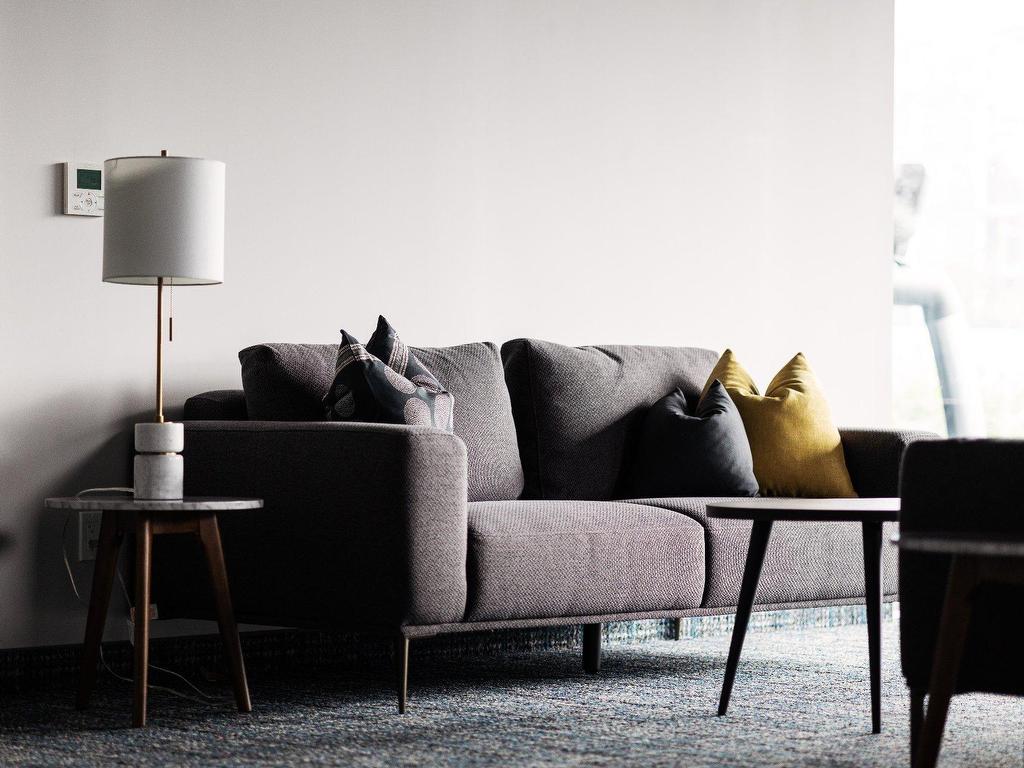 









16


Place du Commerce

, 212,
Montréal (Verdun/Île-des-Soeurs),




QC
H3E1T5


