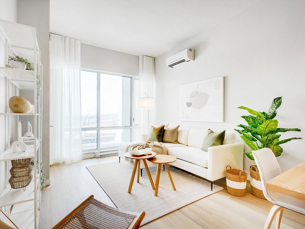 









16


Place du Commerce

, 212,
Montréal (Verdun/Île-des-Soeurs),




QC
H3E1T5

