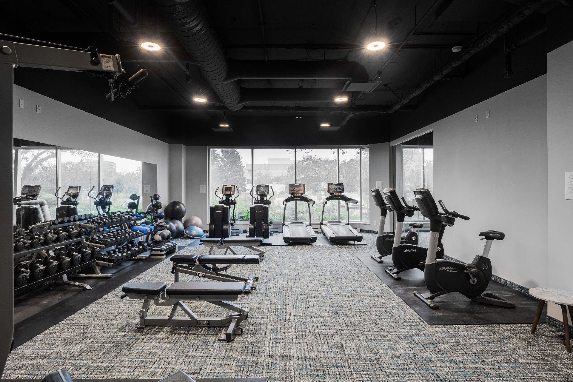 









16


Place du Commerce

, 215,
Montréal (Verdun/Île-des-Soeurs),




QC
H3E1T5

