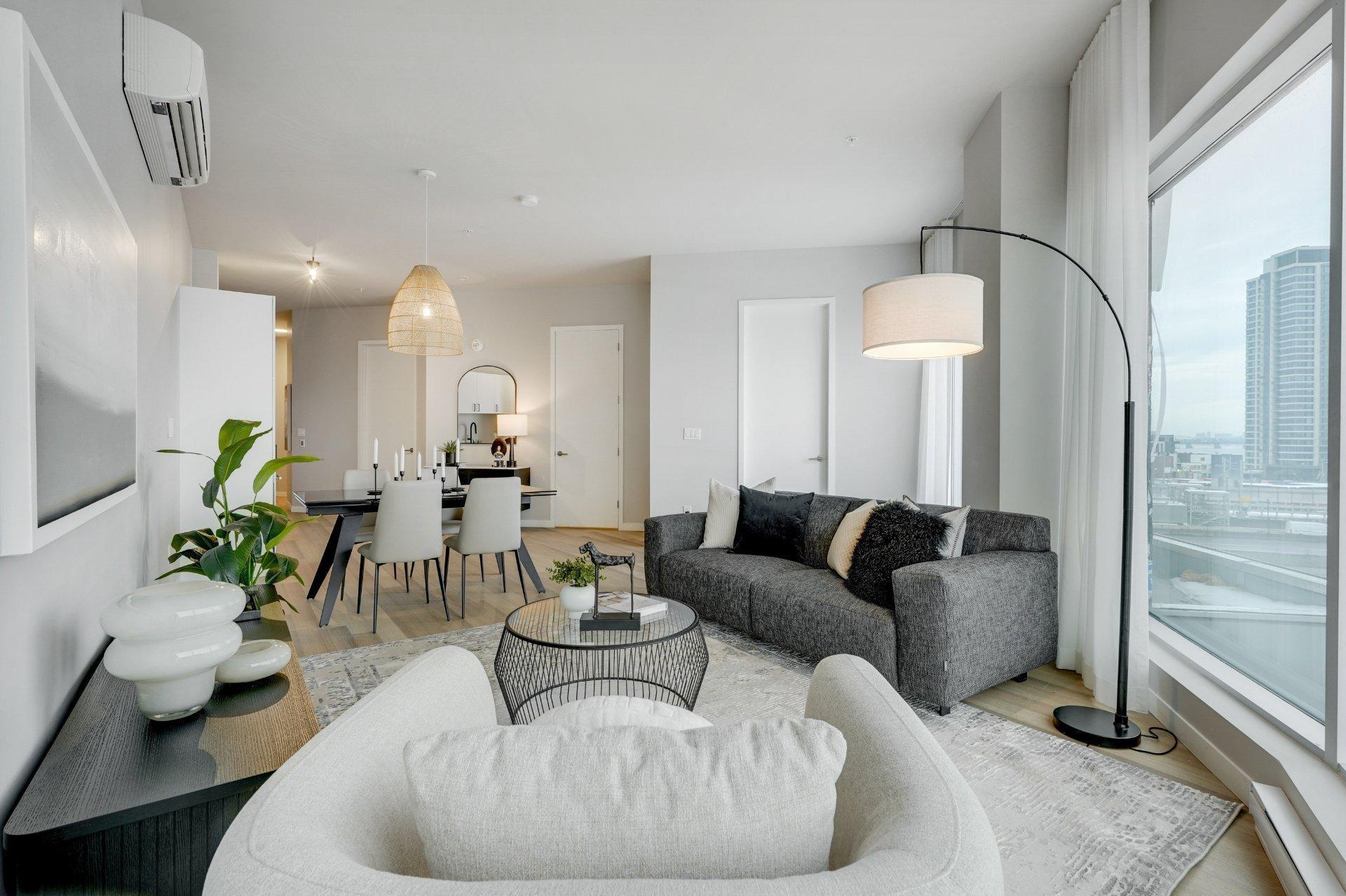 









16


Place du Commerce

, 215,
Montréal (Verdun/Île-des-Soeurs),




QC
H3E1T5

