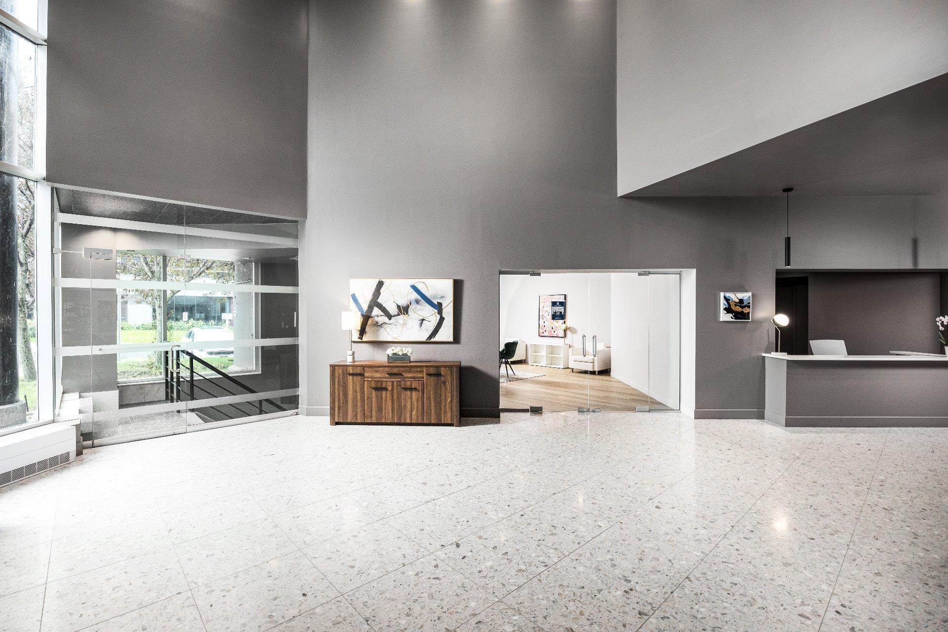 









16


Place du Commerce

, 211,
Montréal (Verdun/Île-des-Soeurs),




QC
H3E1T5

