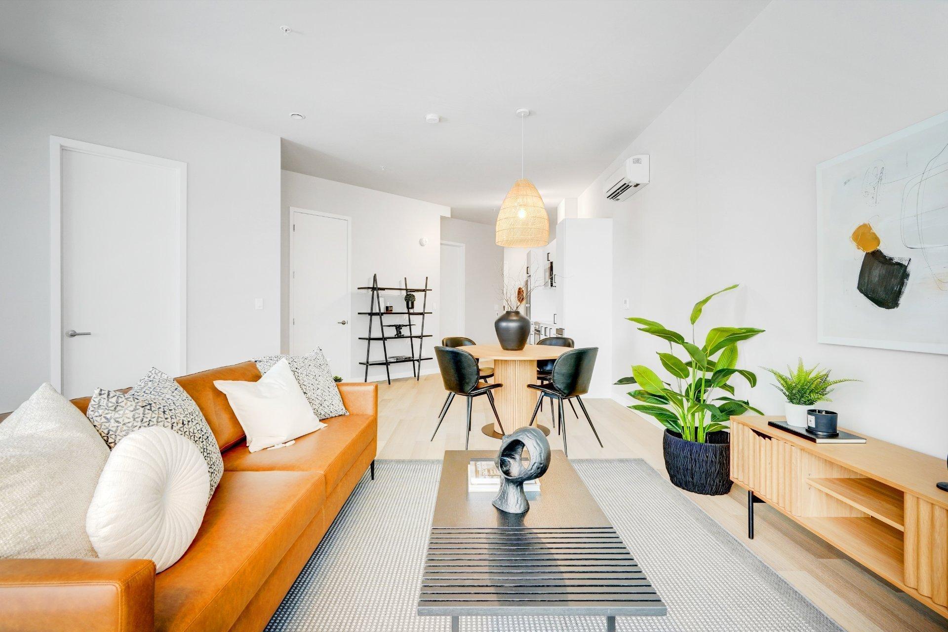 









16


Place du Commerce

, 211,
Montréal (Verdun/Île-des-Soeurs),




QC
H3E1T5

