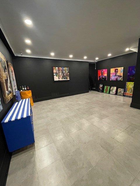 









2175


Rue Crescent

,
Montréal (Ville-Marie),




QC
H3G2C1

