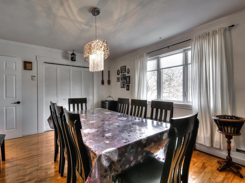 









385


Rue Jean-De Brébeuf

,
Saint-Jean-sur-Richelieu,




QC
J3B1L4

