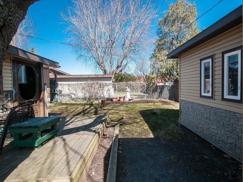 









385


Rue Jean-De Brébeuf

,
Saint-Jean-sur-Richelieu,




QC
J3B1L4

