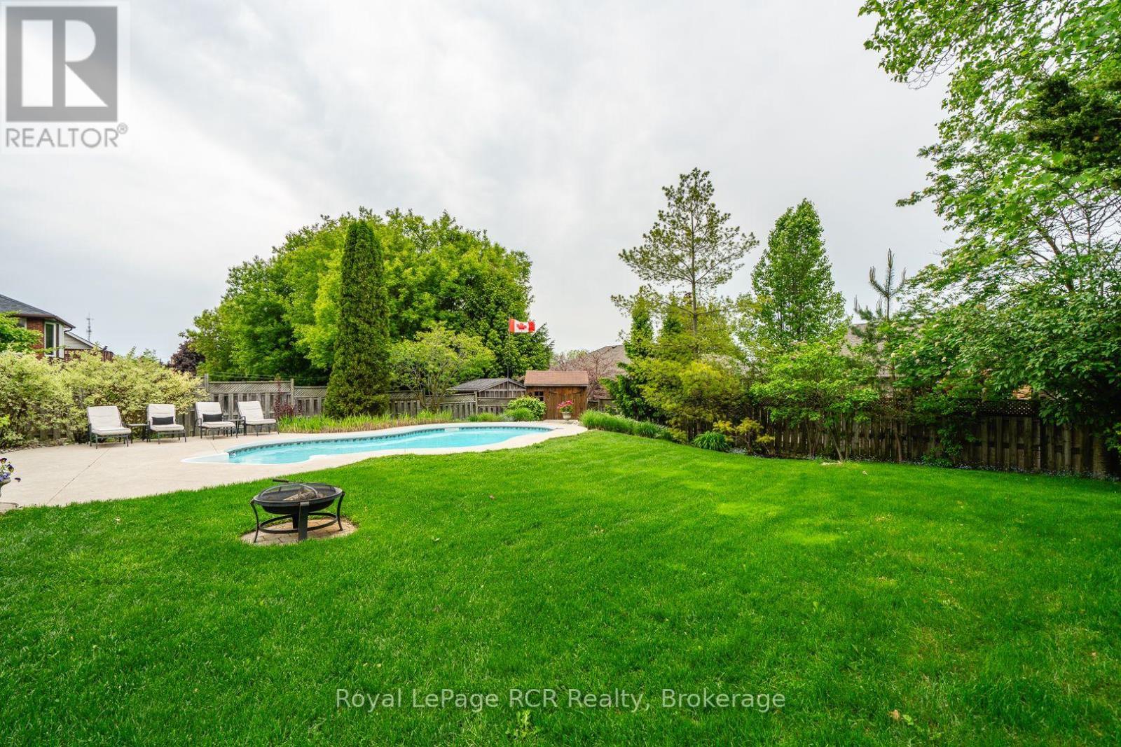 












705 21ST A AVENUE

,
Hanover,




Ontario
N4N3M2

