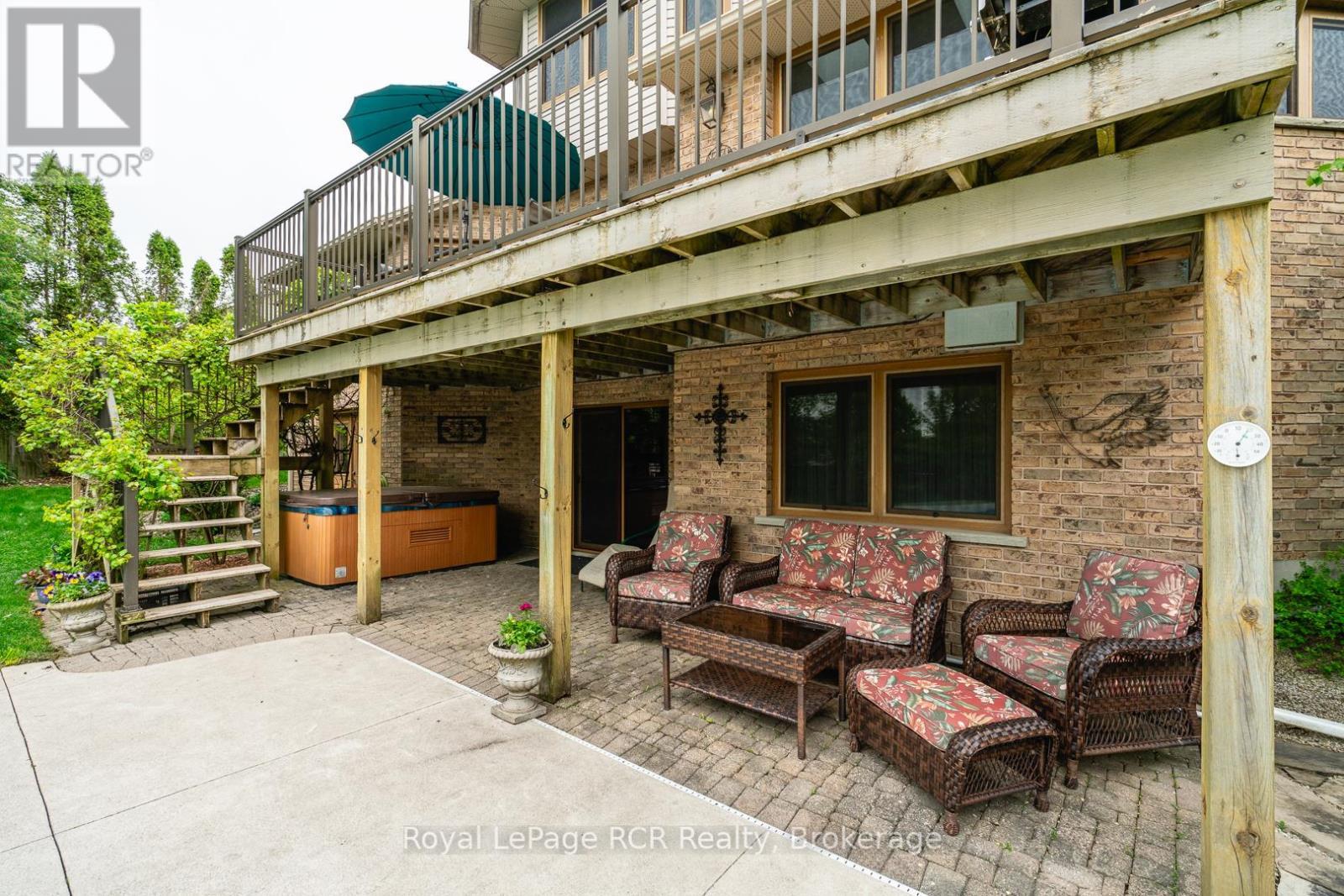 












705 21ST A AVENUE

,
Hanover,




Ontario
N4N3M2

