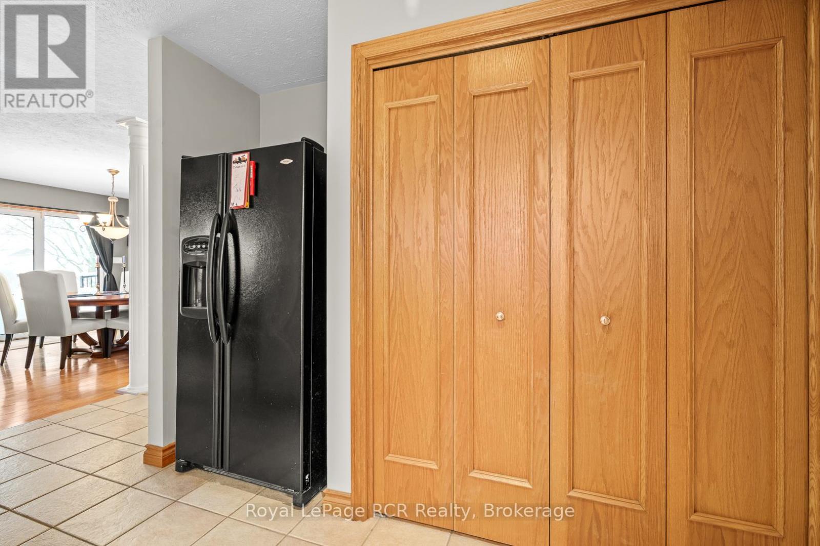 












705 21ST A AVENUE

,
Hanover,




Ontario
N4N3M2


