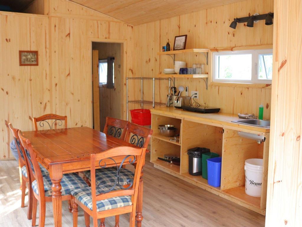 









829


Boul. du Griffon

,
Gaspé,




QC
G4X6A9

