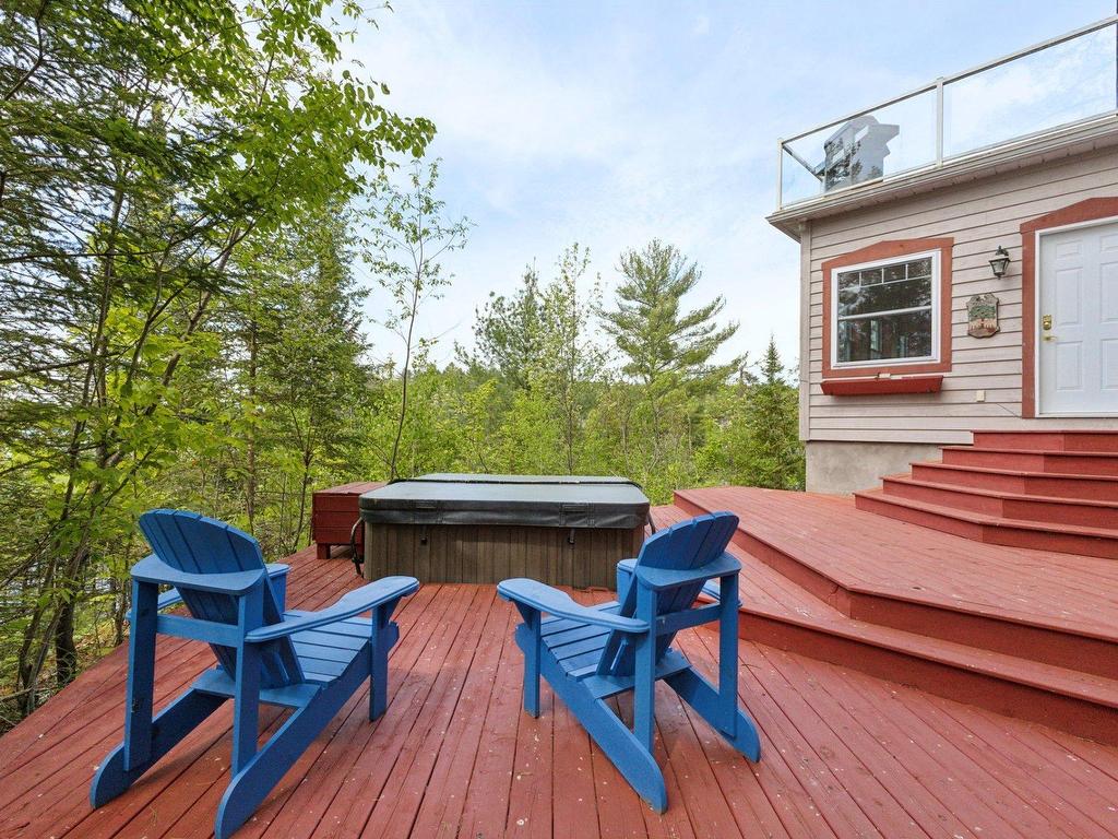 









23


Ch. Lockhart

,
Val-des-Monts,




QC
J8N2R9

