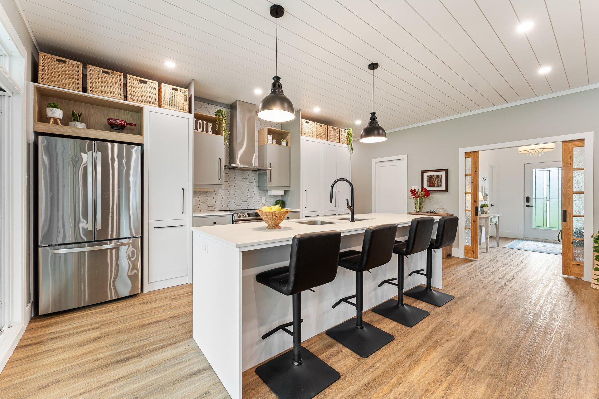 









124


Rue des Sittelles

,
Brigham,




QC
J2K4B7

