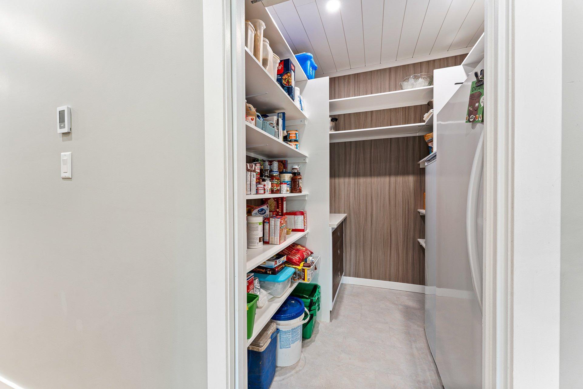 









124


Rue des Sittelles

,
Brigham,




QC
J2K4B7

