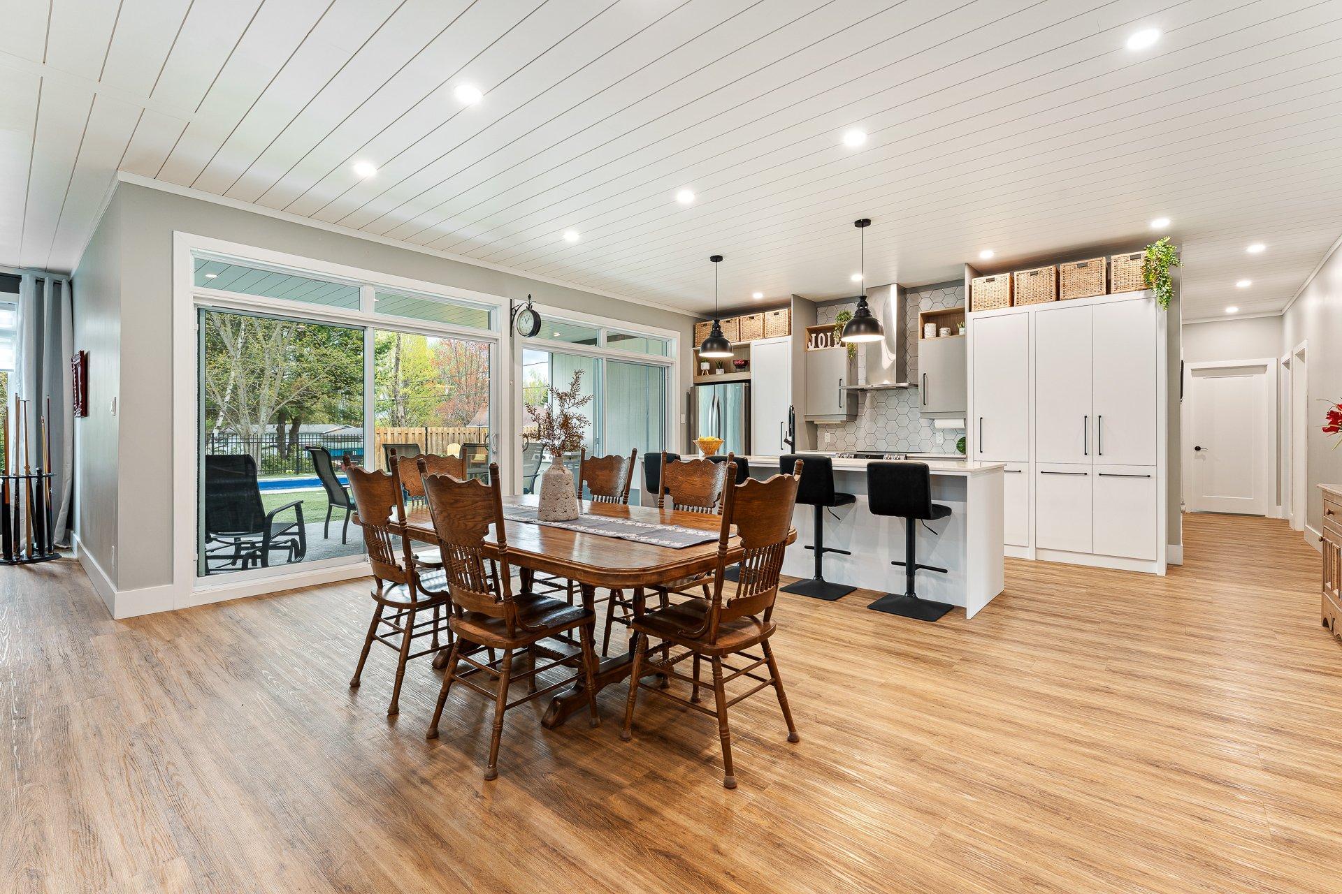 









124


Rue des Sittelles

,
Brigham,




QC
J2K4B7

