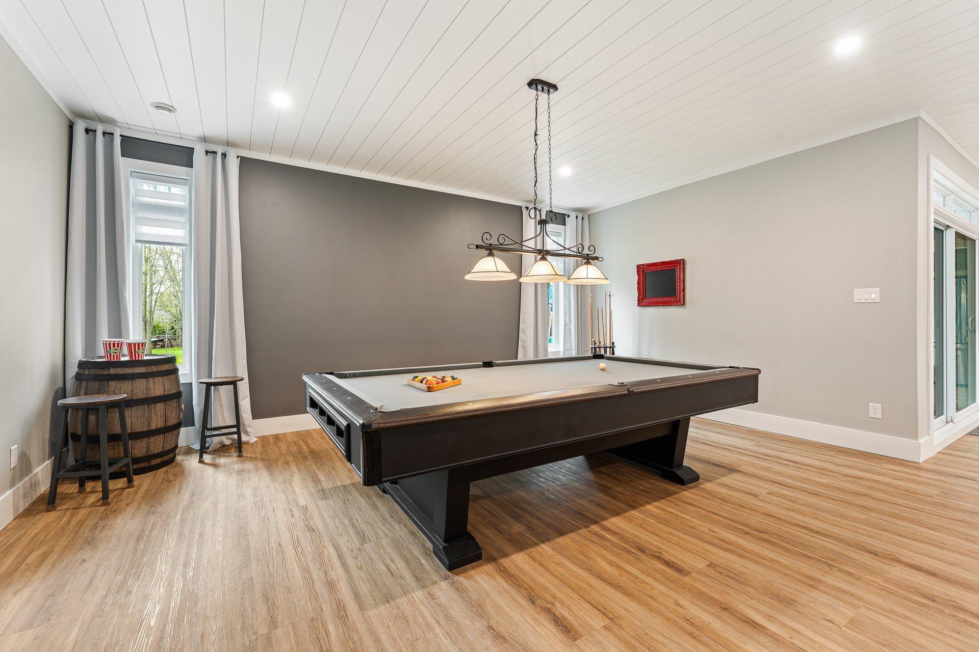 









124


Rue des Sittelles

,
Brigham,




QC
J2K4B7

