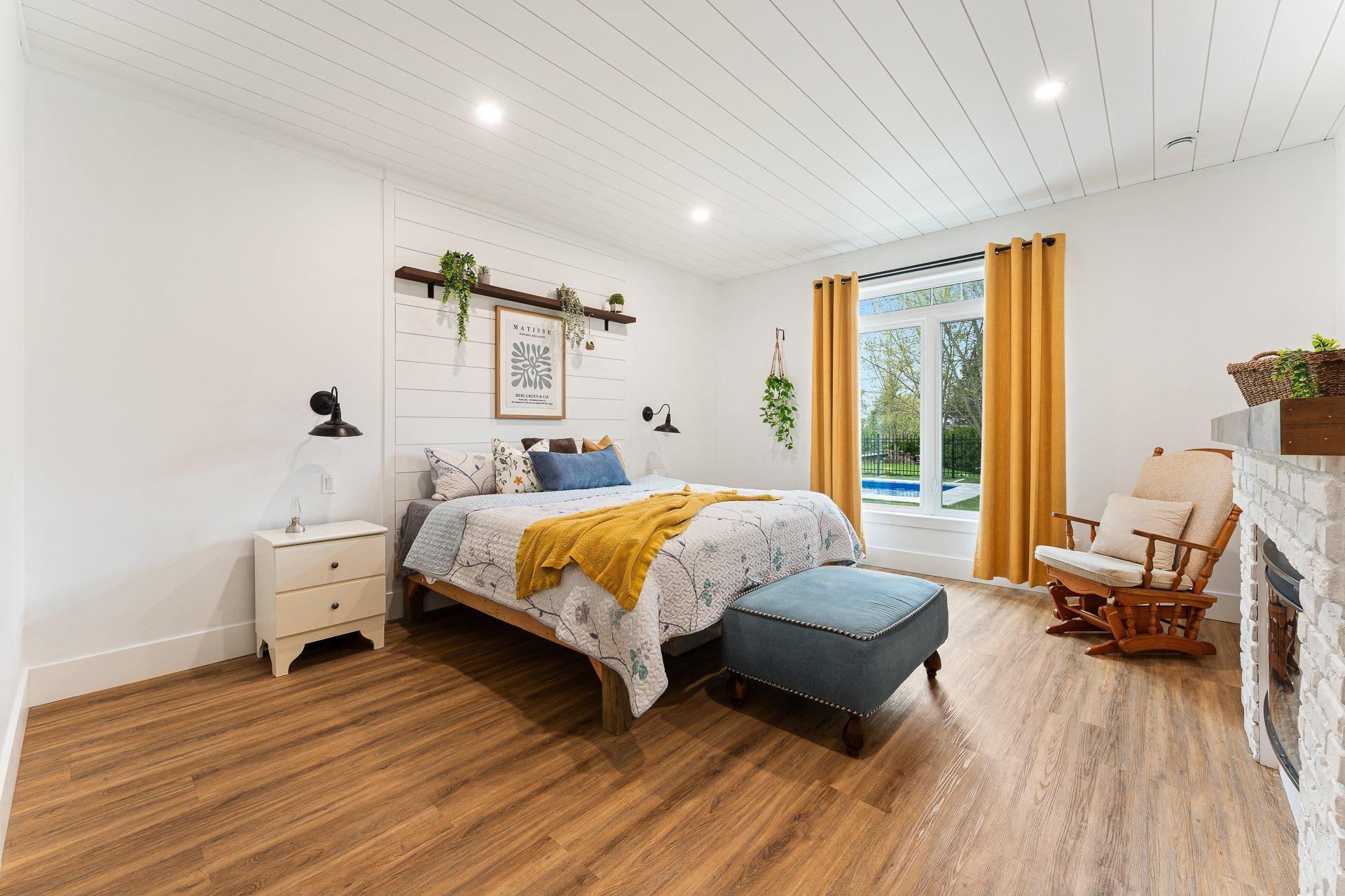 









124


Rue des Sittelles

,
Brigham,




QC
J2K4B7

