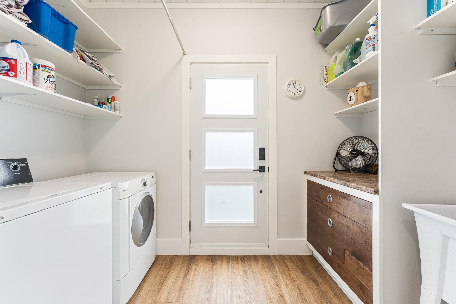 









124


Rue des Sittelles

,
Brigham,




QC
J2K4B7


