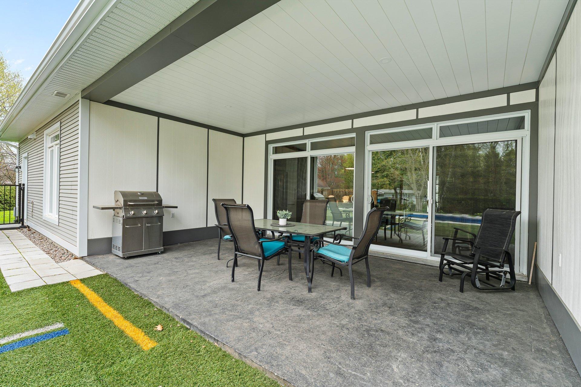 









124


Rue des Sittelles

,
Brigham,




QC
J2K4B7

