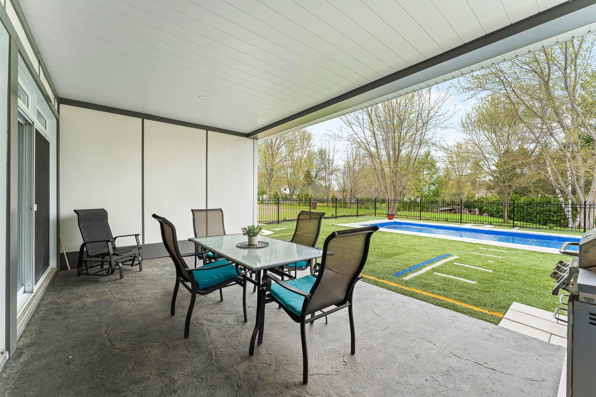 









124


Rue des Sittelles

,
Brigham,




QC
J2K4B7

