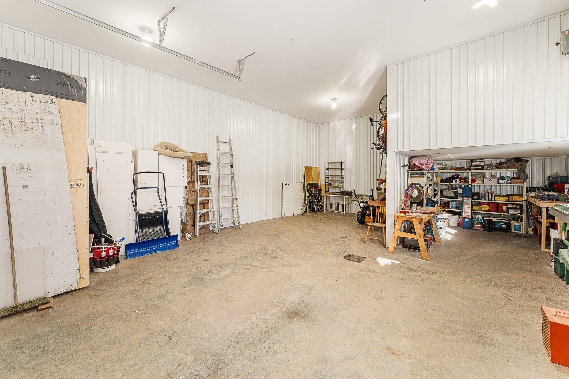 









124


Rue des Sittelles

,
Brigham,




QC
J2K4B7

