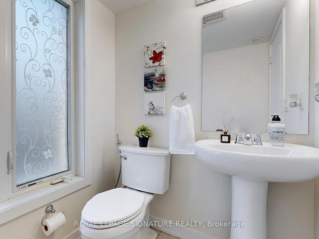









55


Lindcrest

Manor, 1010,
Markham,




ON
L6B 0A1

