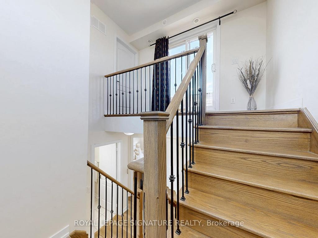 









55


Lindcrest

Manor, 1010,
Markham,




ON
L6B 0A1

