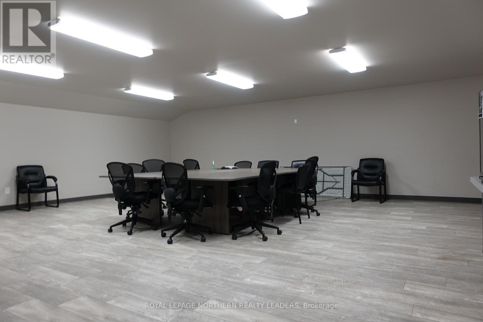












7053 HIGHWAY 101 E

,
Timmins (Porcupine - East),




Ontario
P0N1C0

