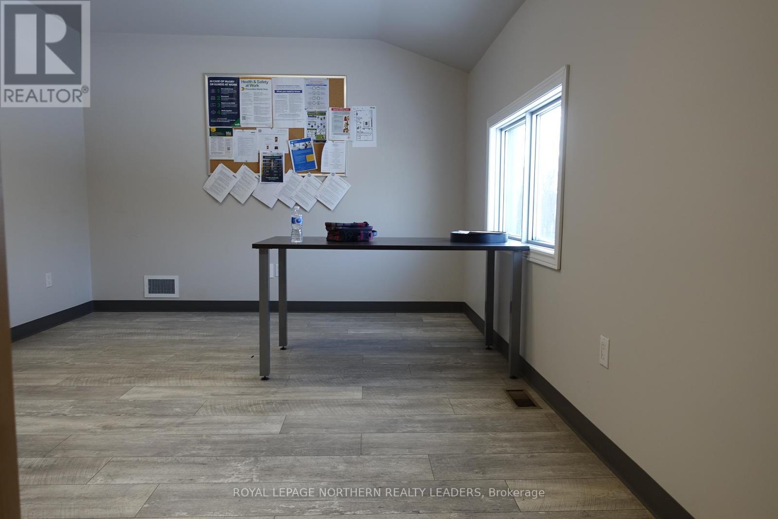 












7053 HIGHWAY 101 E

,
Timmins (Porcupine - East),




Ontario
P0N1C0

